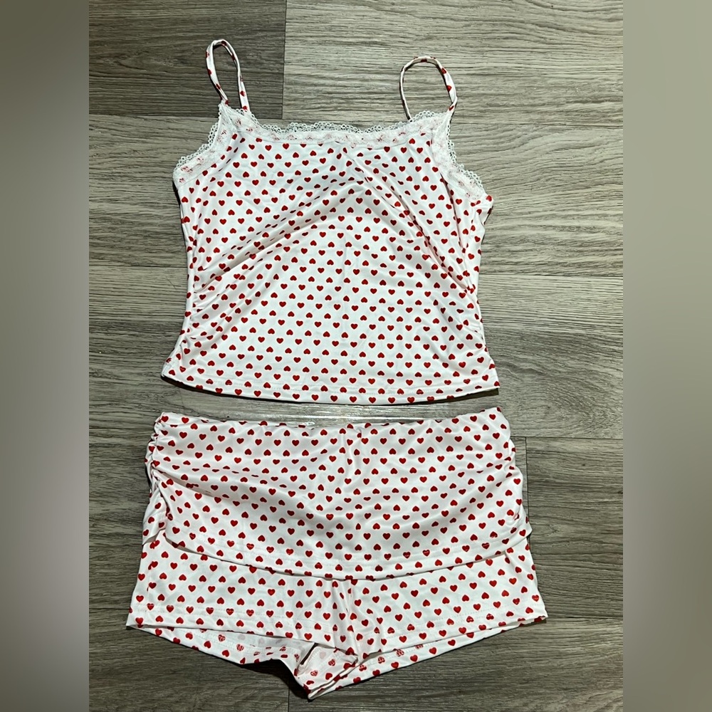 SHEIN Red Heart Print Pajama Set